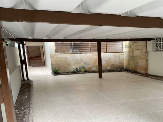 Sobrado à venda com 3 quartos em Brooklin, São Paulo, SP