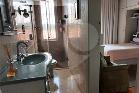 Casa de Vila à venda com 4 quartos, sendo 3 suítes, em Brooklin Velho, São Paulo, SP