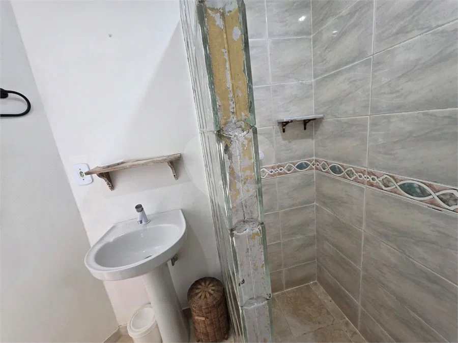 Pousada à Venda na Marina, Búzios – 14 Suítes com Potencial de Ampliação
