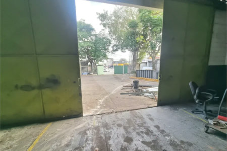 Galpão Comercial para Locação no Jardim do Trevo em Campinas com 276 m² de Área Construída e Amplo Terreno