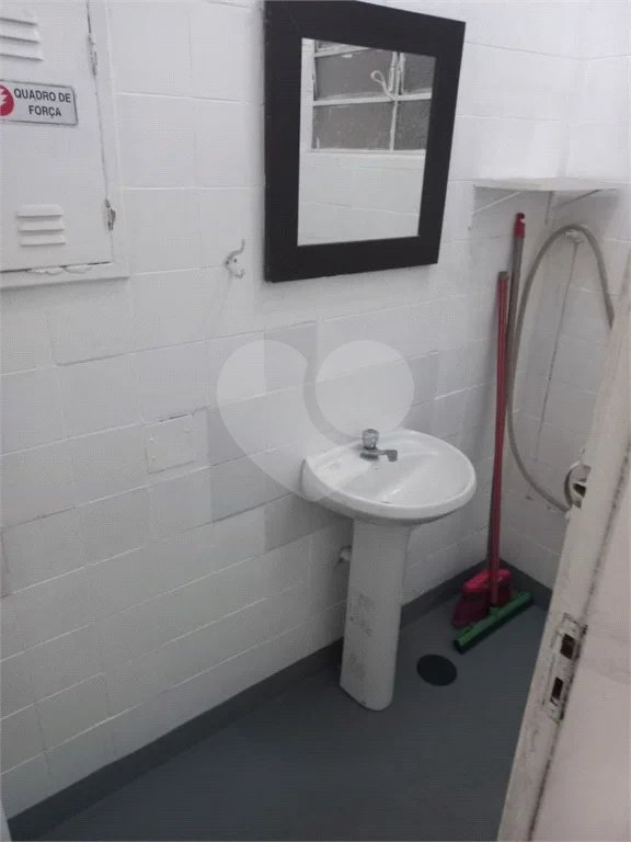 Sala Comercial para Venda ou Locação no Centro de São Paulo