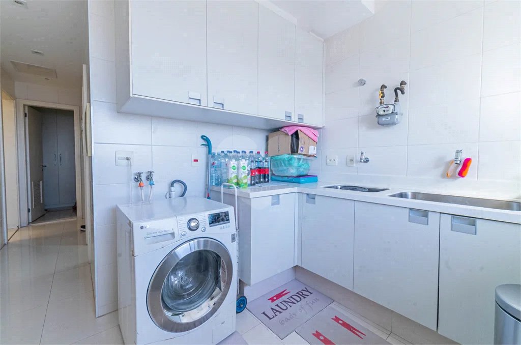 Apartamento para venda no condomínio Piazza Suprema - Praça Visconde de Souza Fontes