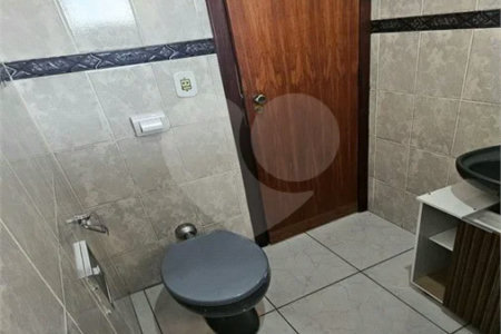 Sobrado Locação 02 dormitórios 01 wc