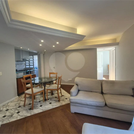 Apartamento Mobiliado, e Aconchegante, Bem Localizado