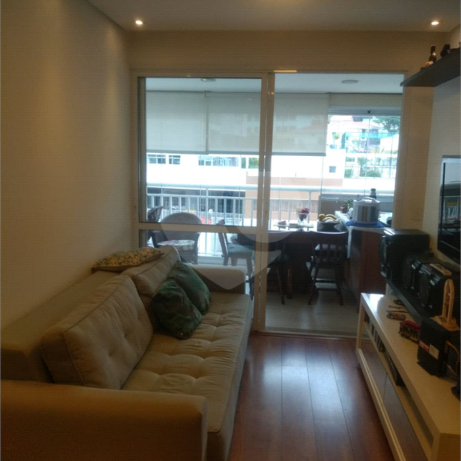 Apartamento 82 m² com varanda 2 dormitórios sendo 1 suítes 1 vaga.