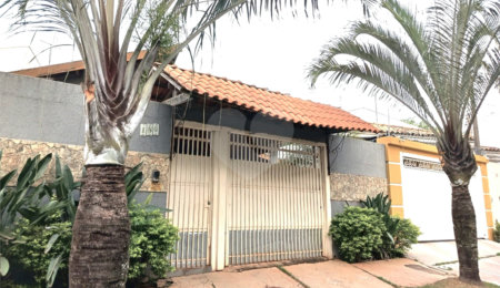 Casa à venda com 2 quartos em Jardim Munique, São Carlos, SP