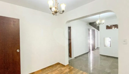 Sobrado à venda com 3 quartos, sendo 2 suítes,  em Vila Assunção, Santo André, SP