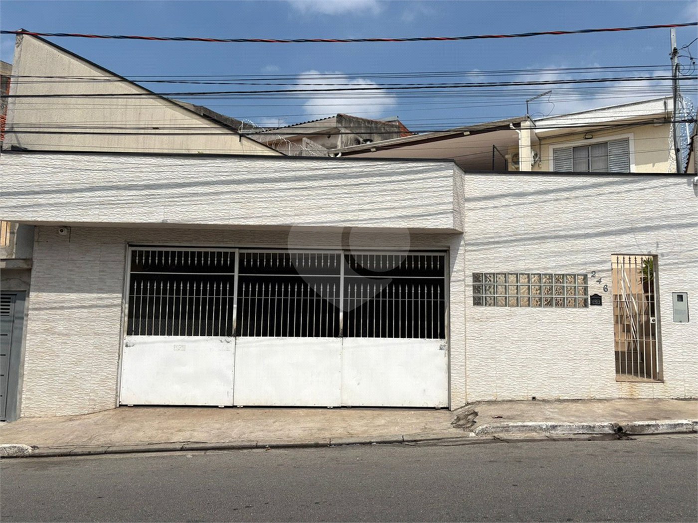 Oportunidade Casa Terrea e Ampla com 173 m² e Quintal e Área Gourmet JARDIM ARICANDUVA