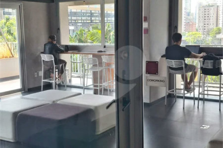 Oportunidade Única: Seu Novo Endereço ao Lado do Shopping Ibirapuera!
