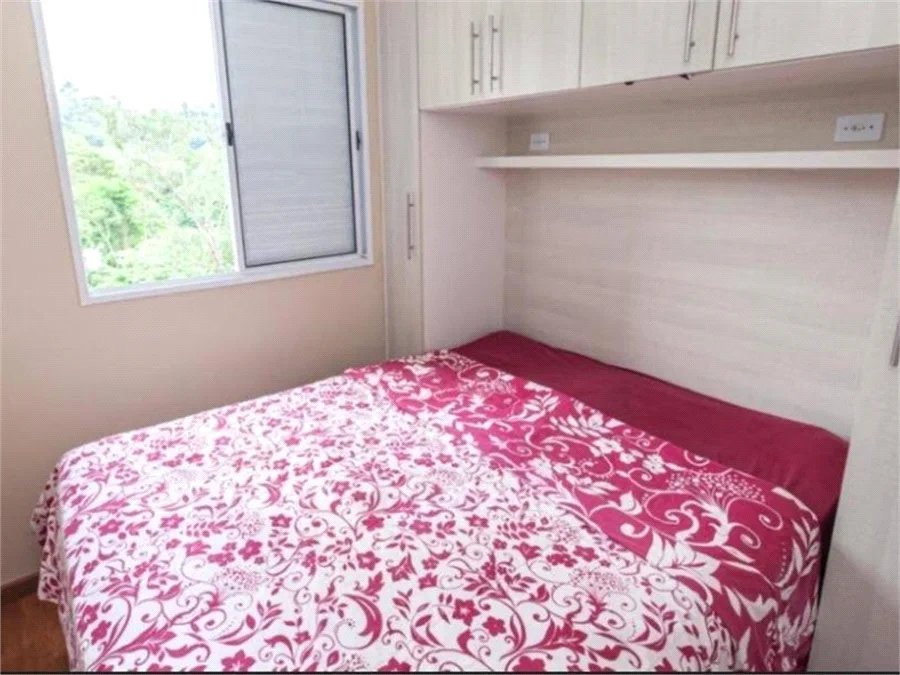 Apartamento à venda com 2 quartos em Jardim Ísis, Cotia - SP
