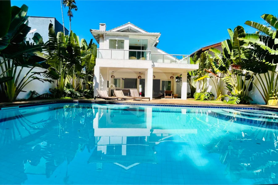 Casa à venda com 4 suítes em Riviera de São Lourenço, Bertioga, SP