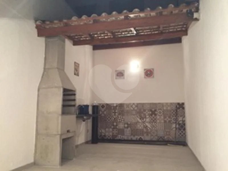 Sobrado novo nunca habitado.