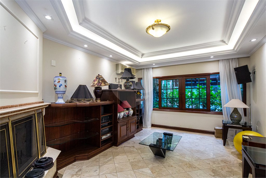 Casa à venda com 4 suítes no condomínio Chácara Flora, São Paulo - SP
