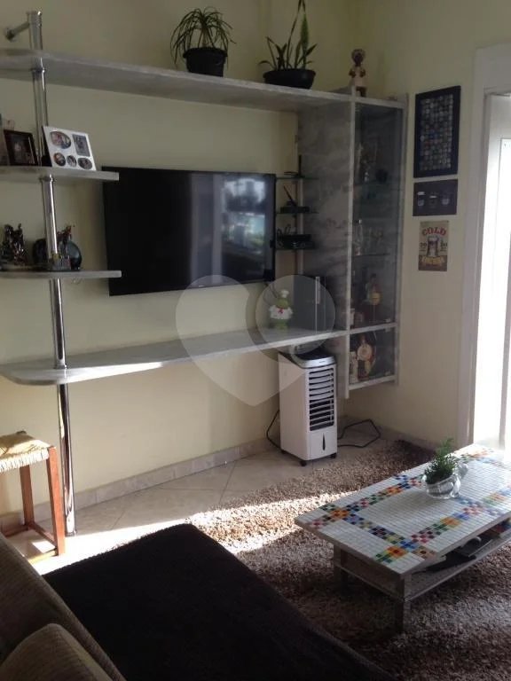 Apartamento à venda na Santa Cecília.