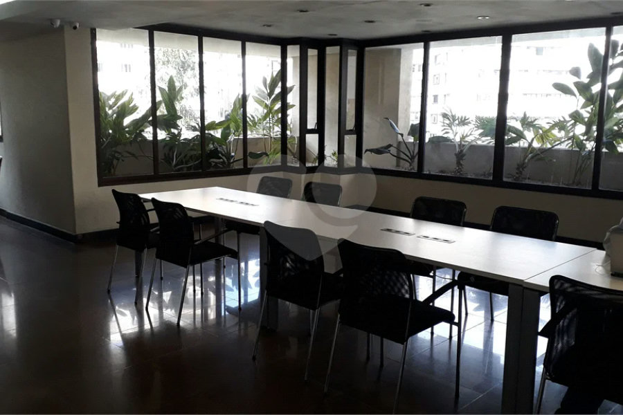 Apartamento à venda mobiliado nos Jardins — 126 m²
