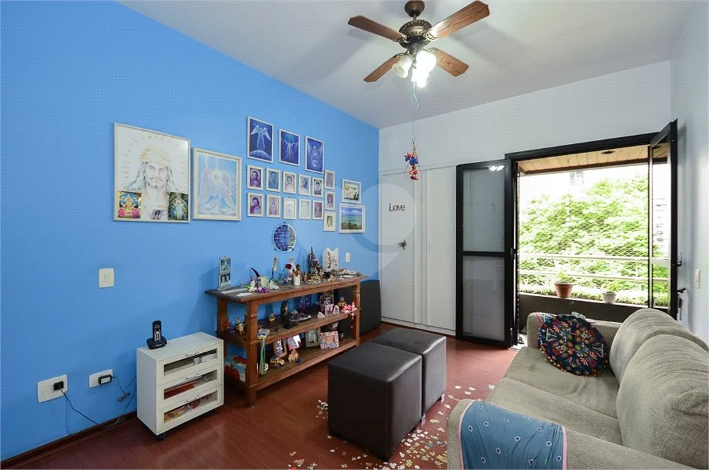 Imóvel de 226m² exclusivo com sala ampla 4 quartos, 2 suítes, 4 vagas Higienópolis