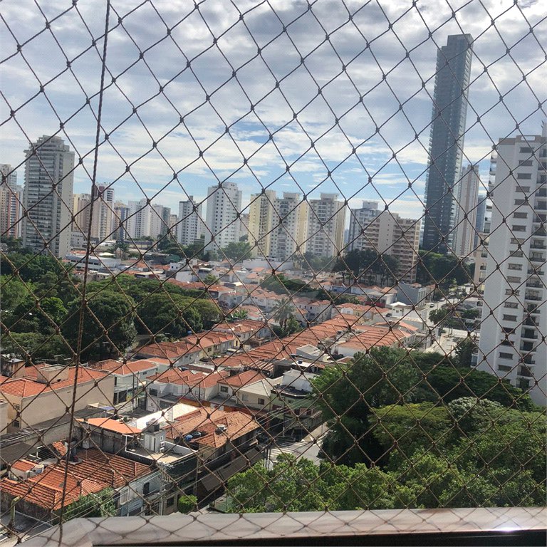 Apartamento na Região do Anália Franco Próximo ao Shopping com 3 Dormitórios sendo 1 Suíte e 2 Vagas de Garagem