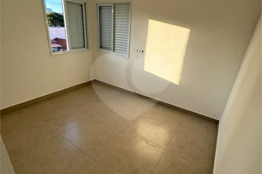 Vende-se apartamento no Edifício Residencial Flor do Ipê