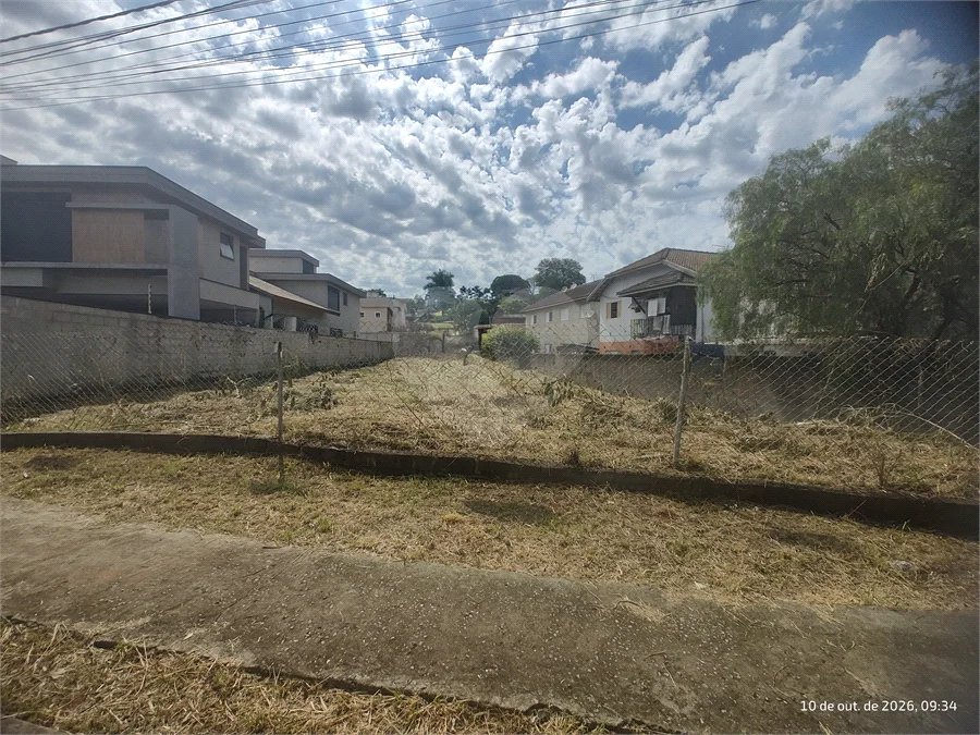 Terreno em Atibaia com 652 metros, pronto para construir no Jardim do Lago, aceita financiamento