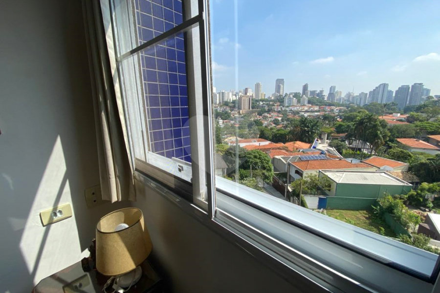 Apto 91 m - Metrô Sumaré, rua arborizada e tranquila. ótima planta, são 03 dorm 1 suite 1 vaga