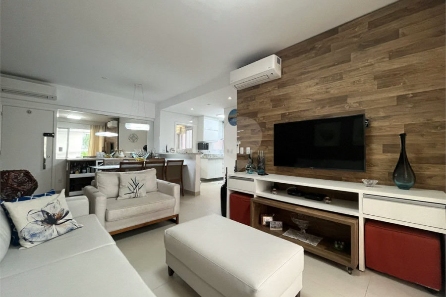 Apartamento à venda com 3 quartos, sendo 1 suíte, em Riviera de São Lourenço, Bertioga, SP