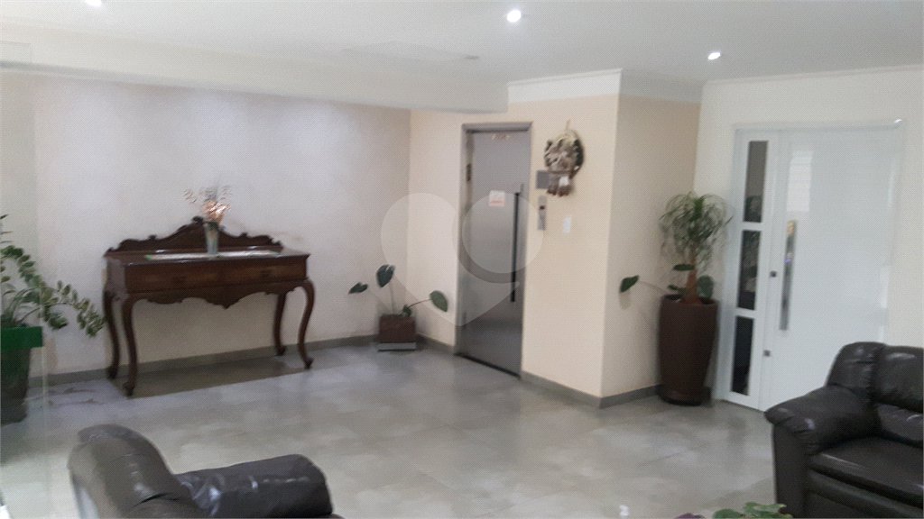 Apartamento de 2 quartos à venda perto do Metrô Paraíso! Excelente localização!