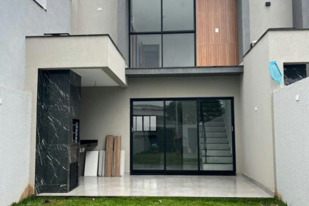 Casa à venda com 3 quartos, sendo 1 suíte, no condomínio Parque Guará, Rio de Janeiro - RJ