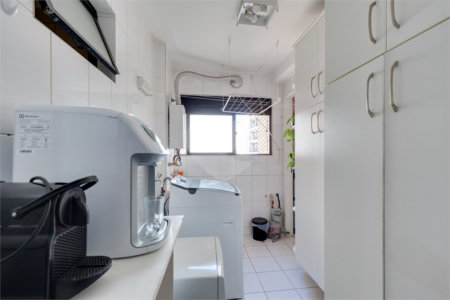 Apartamento Alto da Boa Vista em Condominio Clube