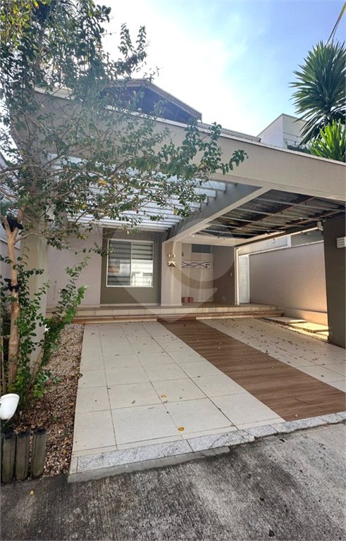 Indaiatuba- Villagio de Itaici- Venda - terreno 150,00 ms - construida 144, 15 ms - 3 dorms, 1 suite, sala, cozinha, wc - R$ 999.900,00 -Área de lazer conta com: Salão de festas - Piscina - Clube - Playground - Academia completamento bancário. Imóvel locado em setembro 2024, venda para investidor,
