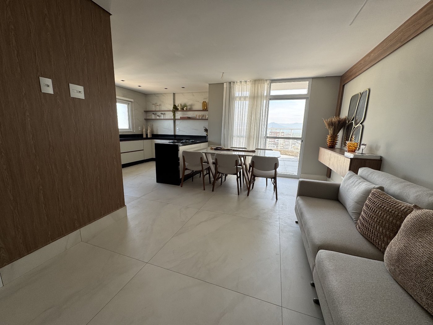 🏢 Cobertura Alto Padrão – Residencial Safira – Guilhermina – Praia Grande