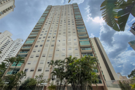 Apartamento com 205 metros no Campo Belo