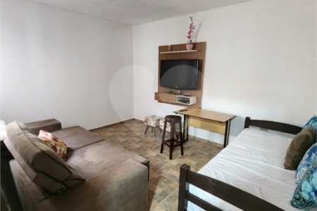 Casa à Venda - Estância Lagoa Dourada, Brotas-SP
