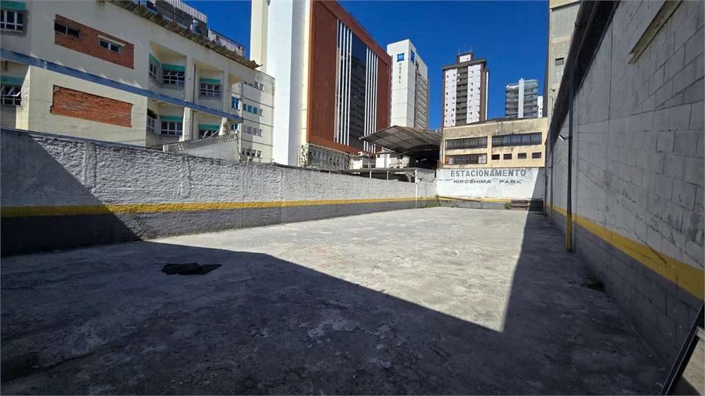 OPORTUNIDADE ESTRATÉGICA NO CENTRO DE OSASCO - GALPÃO COM 400M2