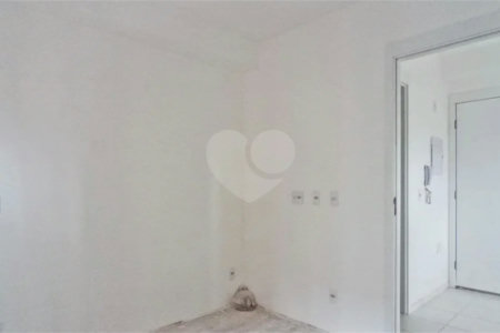 Apartamento com 30m², 1 dormitório, à venda na Freguesia do Ó.