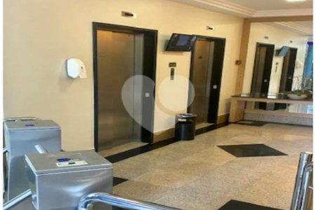 Office Tower Sala comercial à venda na Vila Olímpia, 48 m², com garagem