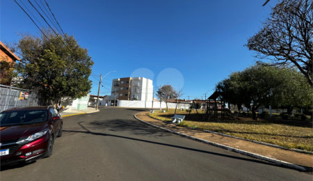 Casa à venda com 2 quartos em Vila Brasília, São Carlos, SP