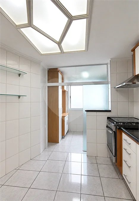 Cobertura duplex no Centro de São Bernardo do Campo, com 3 suítes, hidromassagem, mini spa, área gourmet e 2 vagas de garagem. Aceita permuta por apartamento de menor valor.