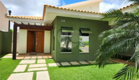 Casa à venda com 4 quartos, sendo 3 suítes,  no condomínio Montreal, São Carlos - SP