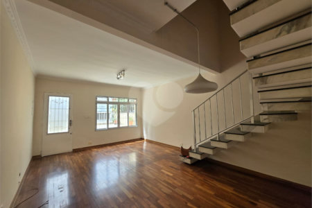Sobrado Residencial em Vila Mariana