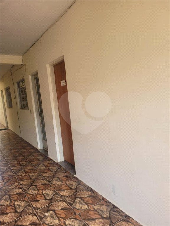 Sobrado para venda com 6 suítes.