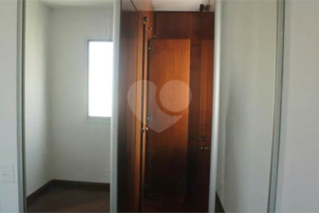 Cobertura com 130m², 3 quartos, sendo 2 suítes, 2 garagens, à venda no Jardim Marajoara
