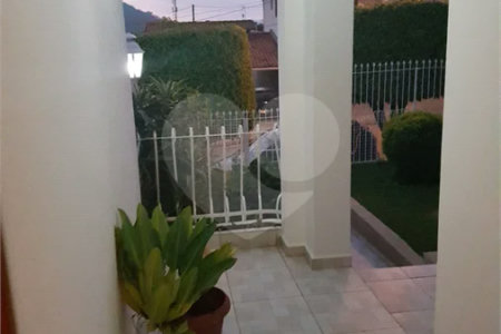 Casa à venda com 2 quartos em Jardim Flórida, São Roque, SP