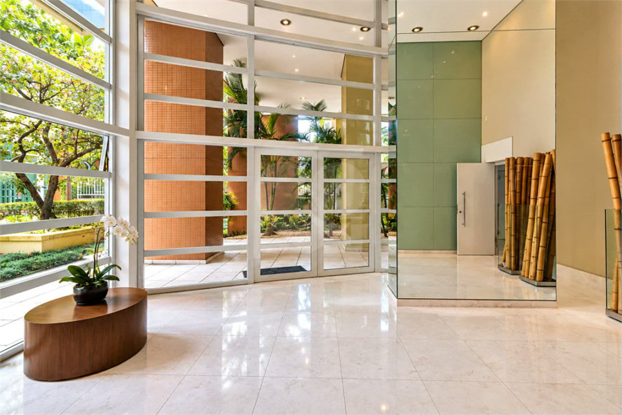Vila Olímpia - | 128 m² | 3 Suítes | 4 Vagas - Condomínio Clube