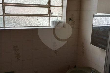 PREDIO COM 2 CASAS NO SACOMÃ
