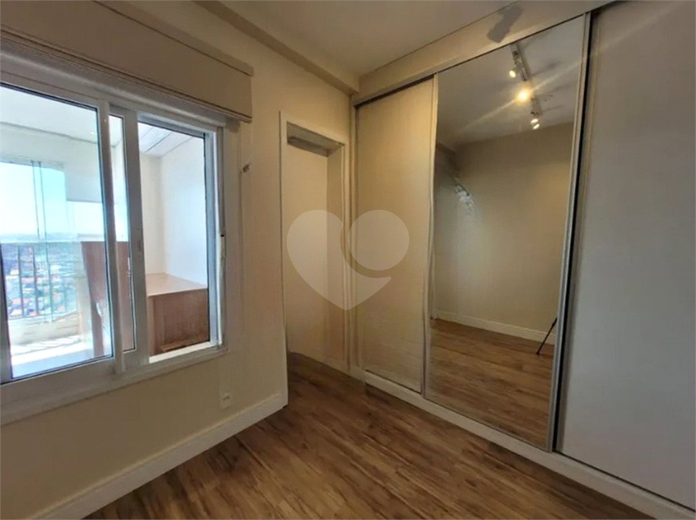 Apartamento à venda com 3 quartos, sendo 2 suítes, em Cambuci, São Paulo, SP