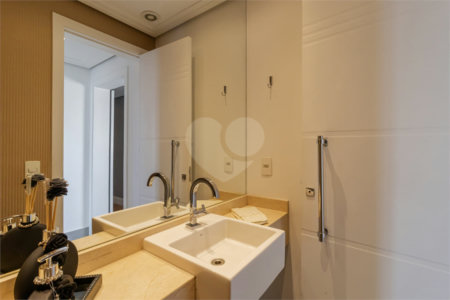 APARTAMENTO IPIRANGA COM 4 SUÍTES E 3 VAGAS - REFORMADO!