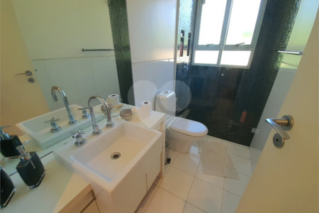 Casa à venda com 4 suítes no condomínio Laplace Spe, São Paulo - SP