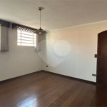 Venda Casa com 4 Dormitórios no Parque Santa Cecília