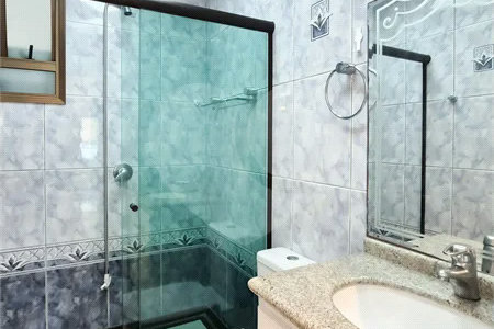 Cobertura sofisticada no Jardim do Mar, em São Bernardo do Campo, com 4 dormitórios, closet, hidromassagem, varanda, 5 vagas de garagem e lazer completo. Ideal para quem busca conforto e exclusividade.