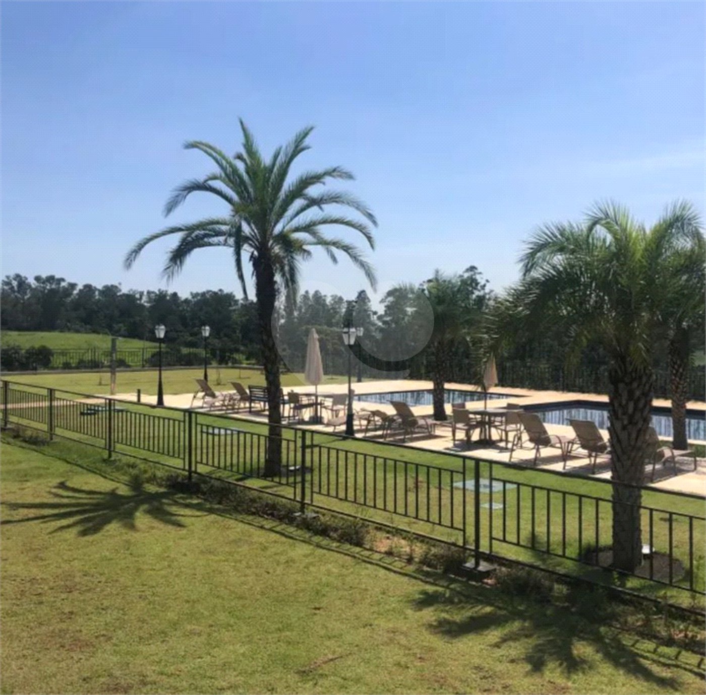 Indaiatuba - Villa dos Pinheiros - terreno com 680,37 ms - R$ 1.490.000,00 - condominio - R$ 1.450,00 - iptu - R4 520,00 - Com segurança inteligente, fiação e internet por fibra ótica subterrâneas, gás encanado e uma exuberante área verde preservada com nascentes naturais, Salão de festas, lounge